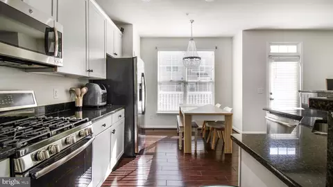 25212 Split Creek Ter, Chantilly, VA 20152 photo 5