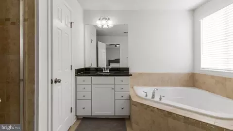25212 Split Creek Ter, Chantilly, VA 20152 photo 27