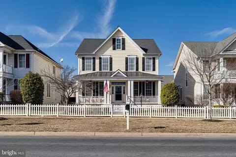25127 Riding Center Dr, Chantilly, VA 20152