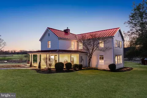 13330 Johnson Farm Ln, Lovettsville, VA 20180