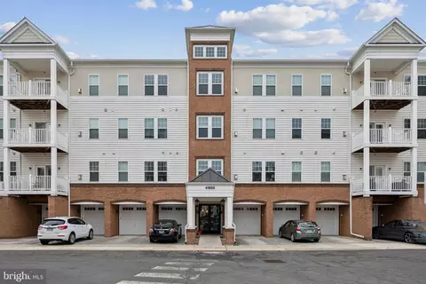 41895 Cathedral Valley Sq #307, Aldie, VA 20105