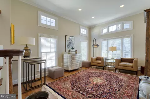 Living - 20496 Tappahannock Pl, Sterling, VA 20165 photo 2 of 4