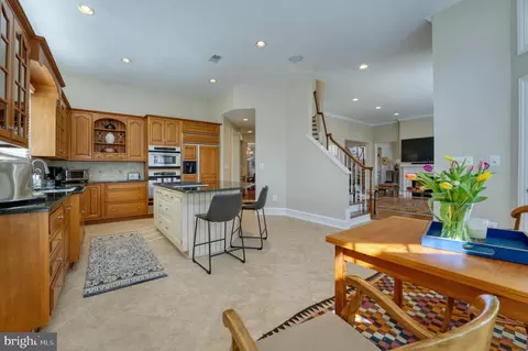 Kitchen - 20496 Tappahannock Pl, Sterling, VA 20165 photo 1 of 6