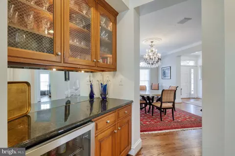 Dining - 20496 Tappahannock Pl, Sterling, VA 20165 photo 4 of 4