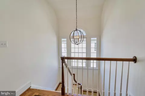 Entry Way - 20496 Tappahannock Pl, Sterling, VA 20165 photo 5 of 6
