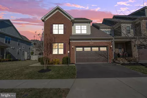 44260 Mimosa Grove Sq, Leesburg, VA 20176