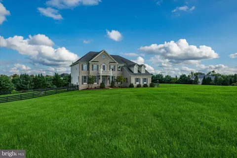 37957 Piggott Bottom Rd, Purcellville, VA 20132