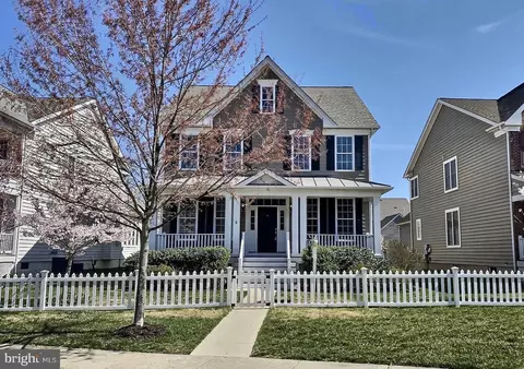 25257 Doolittle Ln, Chantilly, VA 20152