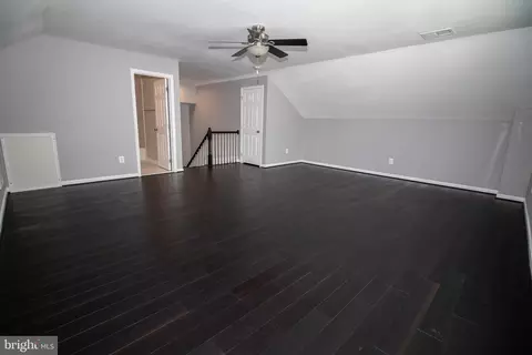 25257 Doolittle Ln, Chantilly, VA 20152 photo 42