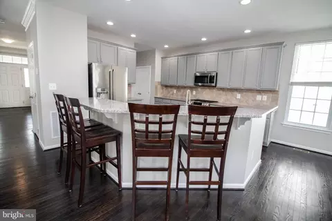 25257 Doolittle Ln, Chantilly, VA 20152 photo 10
