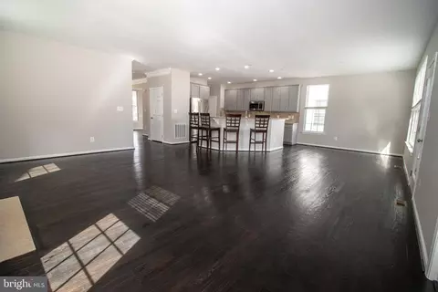 25257 Doolittle Ln, Chantilly, VA 20152 photo 15