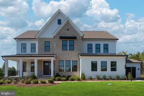 18515 Lake Hill Dr, Leesburg, VA 20175