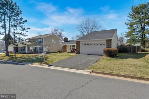 121 S Fox Rd S, Sterling, VA 20164 photo 33