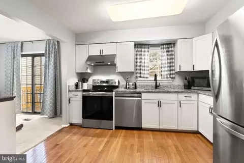 6 Berkeley Ct, Sterling, VA 20165 photo 14