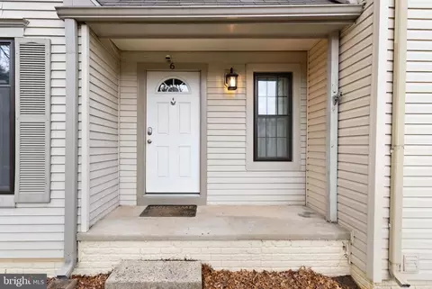6 Berkeley Ct, Sterling, VA 20165 photo 5