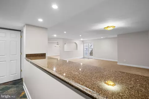 Living - 47364 Middle Bluff Pl, Sterling, VA 20165 photo 8 of 8