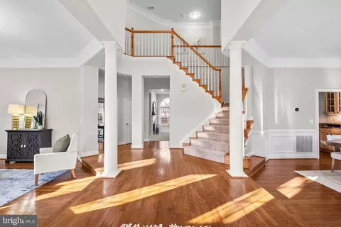 Entry Way - 47364 Middle Bluff Pl, Sterling, VA 20165 photo 1 of 8