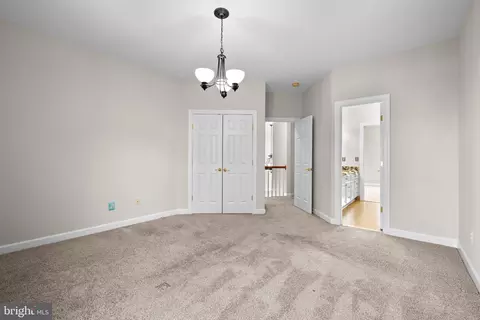 Bedroom - 47364 Middle Bluff Pl, Sterling, VA 20165 photo 3 of 7