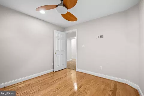 Bedroom - 47364 Middle Bluff Pl, Sterling, VA 20165 photo 7 of 7
