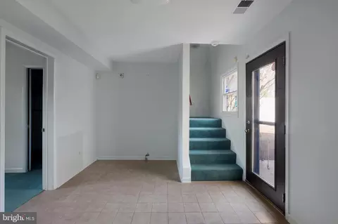 307 E Gordon St, Sterling, VA 20164 photo 25