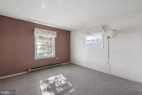 307 E Gordon St, Sterling, VA 20164 photo 21