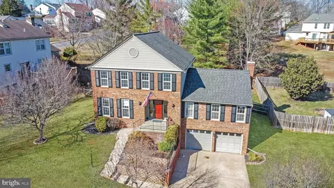 202 Heather Glen Rd, Sterling, VA 20165