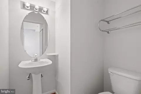 Entry Way - 43183 Buttermere Ter, Ashburn, VA 20147 photo 1 of 4