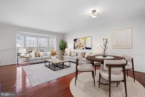 Living - 43183 Buttermere Ter, Ashburn, VA 20147 photo 2 of 7