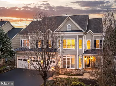19247 Mill Site Pl, Leesburg, VA 20176