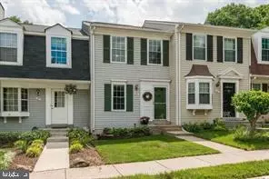 39 Huntley Ct, Sterling, VA 20165