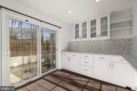 Entry Way - 20378 Alderleaf Ter, Ashburn, VA 20147 photo 1 of 3
