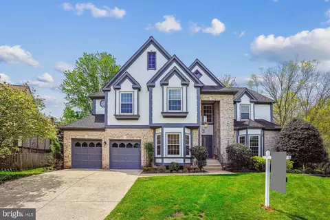 3 Steed Pl, Sterling, VA 20165