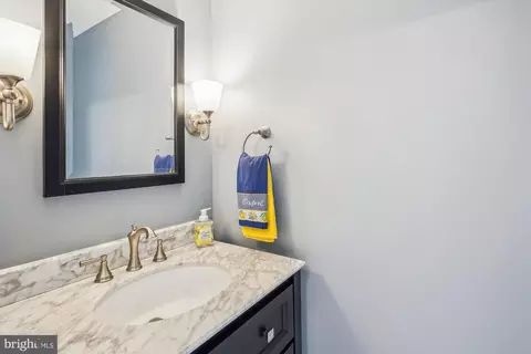 Bath - 3 Steed Pl, Sterling, VA 20165 photo 1 of 3