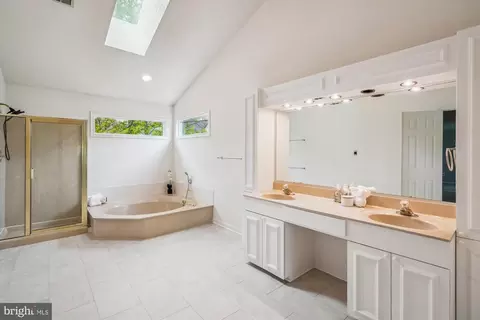 Entry Way - 3 Steed Pl, Sterling, VA 20165 photo 4 of 6
