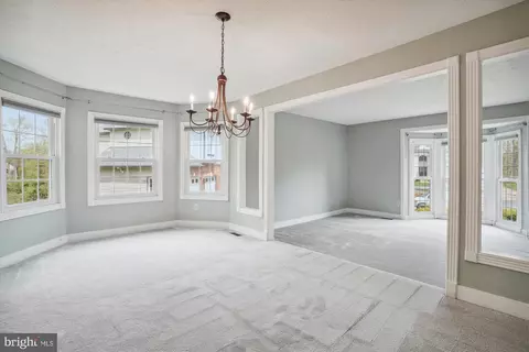 Living - 3 Steed Pl, Sterling, VA 20165 photo 1 of 14