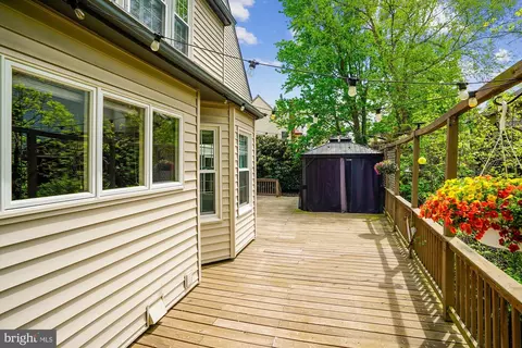 Exterior - 3 Steed Pl, Sterling, VA 20165 photo 4 of 19