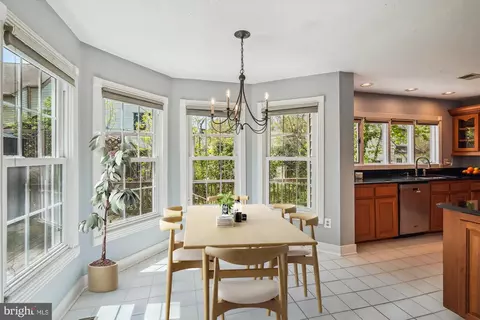 Dining - 3 Steed Pl, Sterling, VA 20165 photo 2 of 2