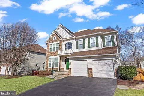 21284 Marsh Creek Dr, Broadlands, VA 20148