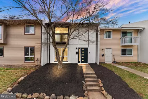 219 Greenfield Ct, Sterling, VA 20164
