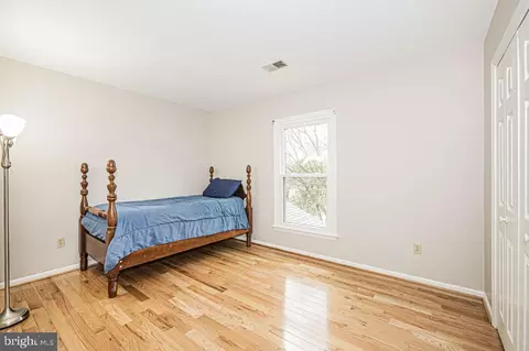 Bedroom - 17573 Wadell Ct, Hamilton, VA 20158 photo 4 of 5