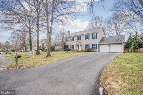 Exterior - 17573 Wadell Ct, Hamilton, VA 20158 photo 3 of 7