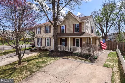 1003 Nelson Ct NE, Leesburg, VA 20176