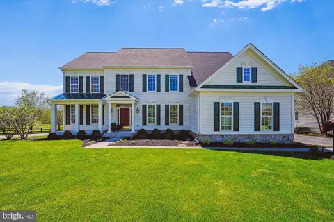 18211 Barrow Knoll Ln, Purcellville, VA 20132