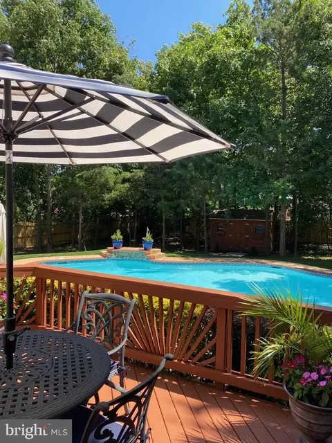 Exterior - 43769 Timberbrooke Pl, Ashburn, VA 20147 photo 16 of 29