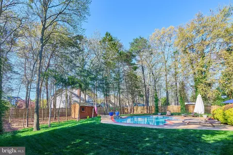 Exterior - 43769 Timberbrooke Pl, Ashburn, VA 20147 photo 10 of 29