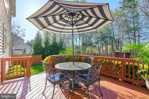 Exterior - 43769 Timberbrooke Pl, Ashburn, VA 20147 photo 15 of 29