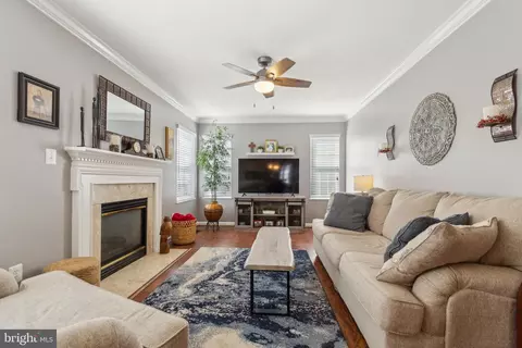 20752 Cross Timber Dr, Ashburn, VA 20147 photo 18