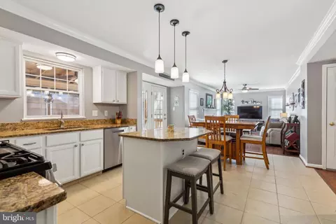 20752 Cross Timber Dr, Ashburn, VA 20147 photo 12