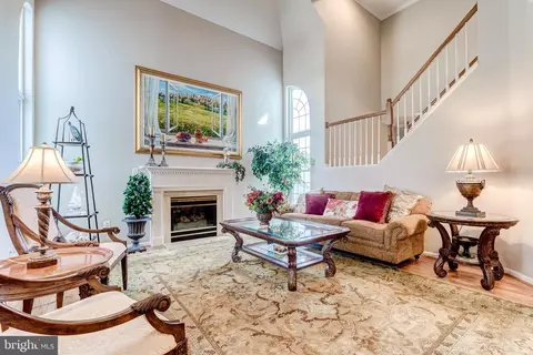42984 Hedgeapple Ct, Ashburn, VA 20147 photo 6