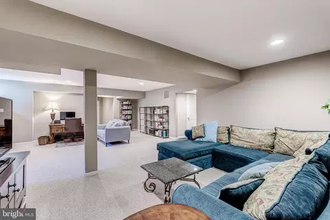42984 Hedgeapple Ct, Ashburn, VA 20147 photo 57